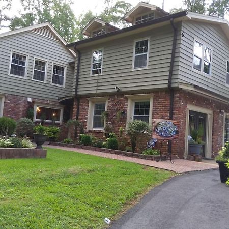Chans Lakeside Hideaway Stone Mountain Exterior photo