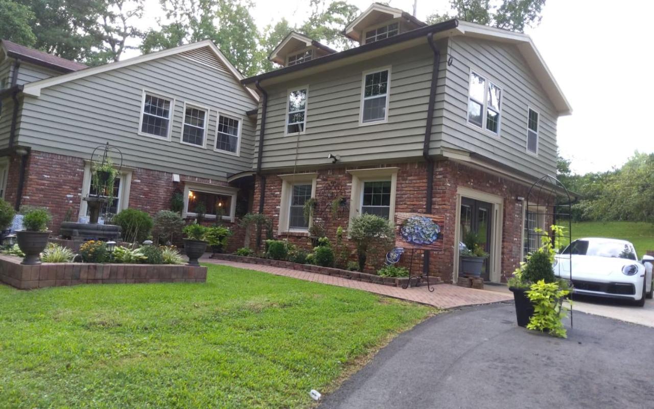 Chans Lakeside Hideaway Stone Mountain Exterior photo